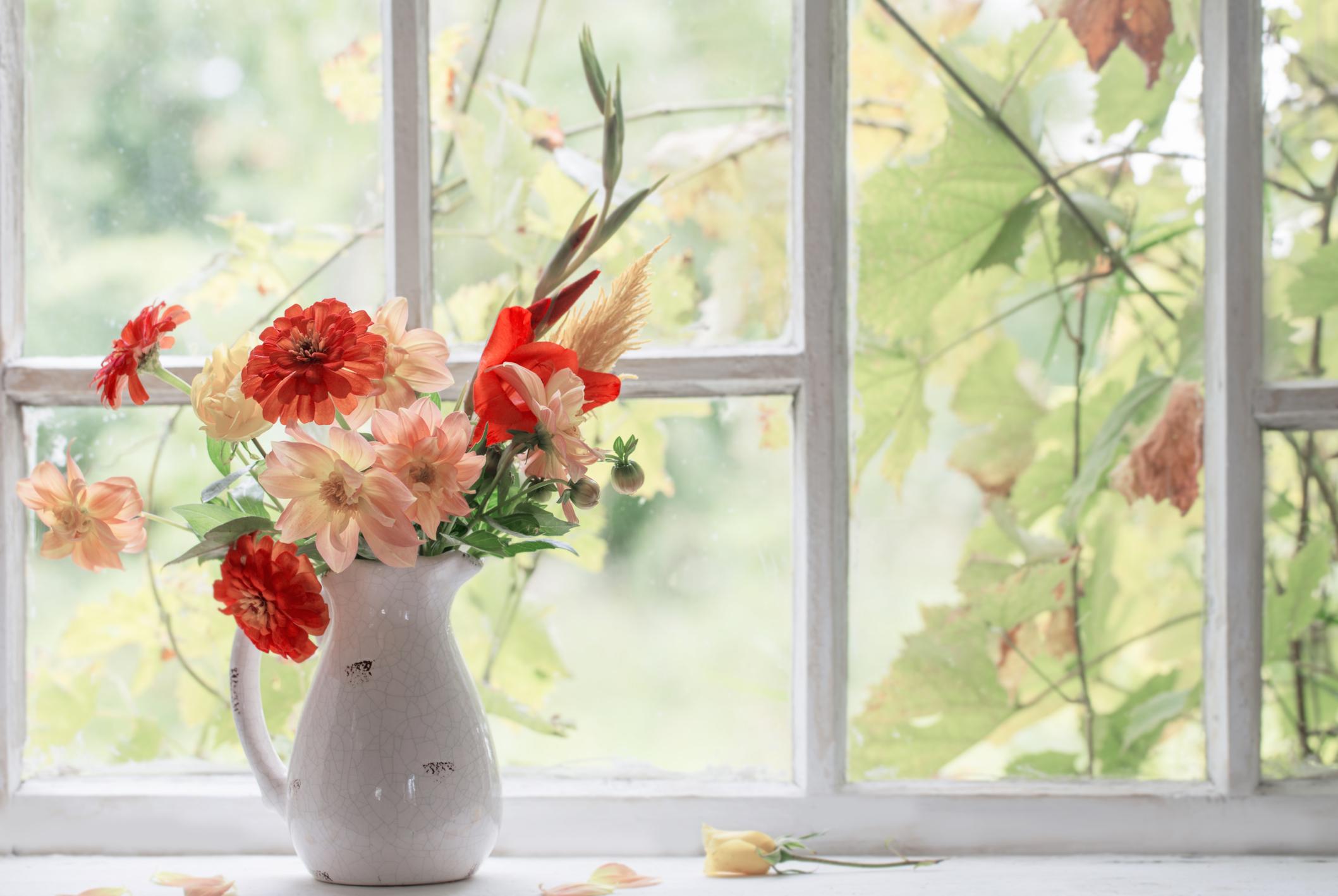 Blumenstrauss: Schnittblumen bringen Farbe in den Wohnraum.